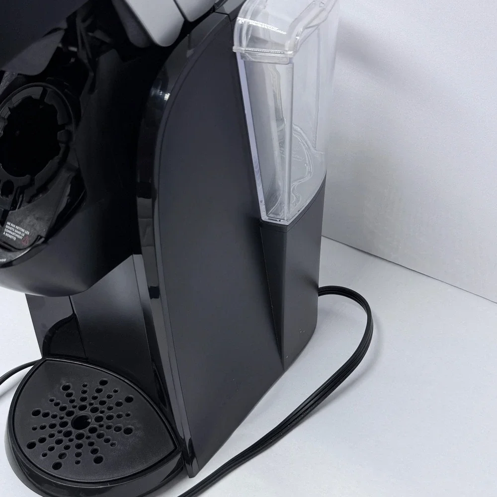 Keurig 2.0 K200 Plus Series Coffee Maker Black Single Serve K-Cup Brewer